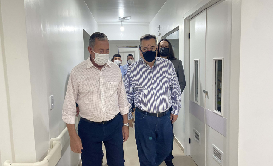 O secretário de Estado da Saúde, Beto Preto, destacou a parceria do Governo do Estado com os municípios, principalmente no enfrentamento à Covid-19, em reunião realizada nesta quarta-feira (27) com a Associação dos Municípios dos Campos Gerais (AMCG) em Arapoti. -  Curitibs, 27/10/2021 - Foto: Andressa Desyreé/SESA