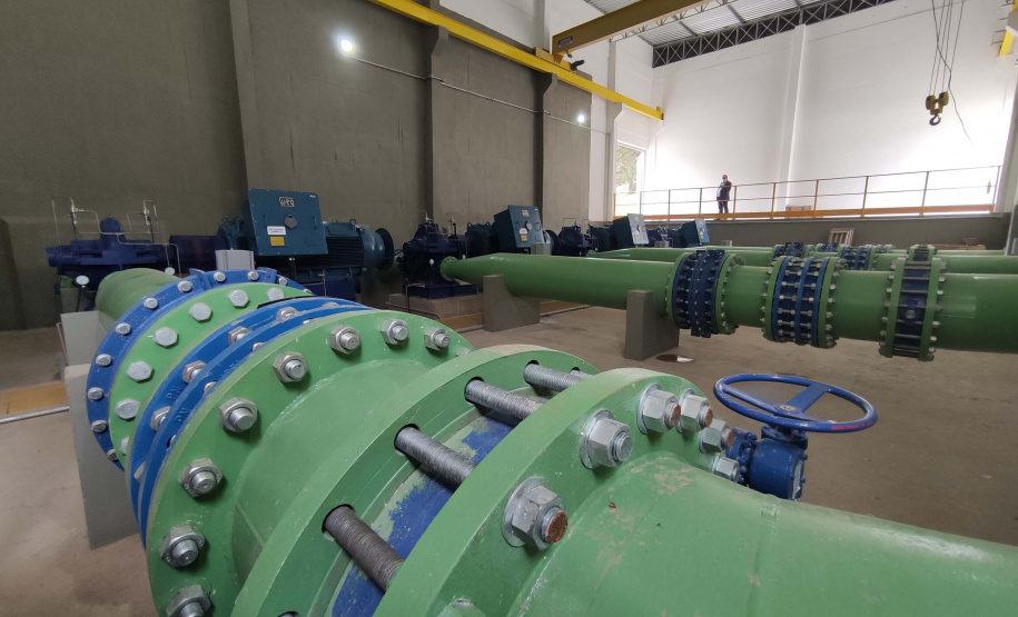 O governador Carlos Massa Ratinho Junior inaugurou nesta quinta-feira (28) a obra de transposição do rio Capivari para a Bacia do Iraí, em Colombo, na região metropolitana de Curitiba. Foto: Jonathan Campos/AEN