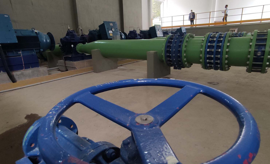 O governador Carlos Massa Ratinho Junior inaugurou nesta quinta-feira (28) a obra de transposição do rio Capivari para a Bacia do Iraí, em Colombo, na região metropolitana de Curitiba. Foto: Jonathan Campos/AEN