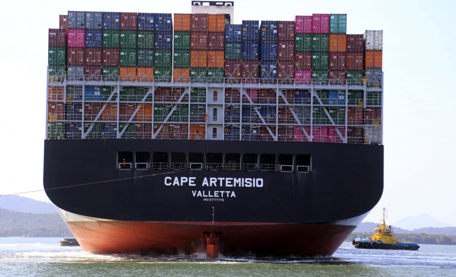 Volume de carga movimentada em contêineres pelo Porto de Paranaguá aumenta 13%. Foto: Gilson Abreu/AEN
