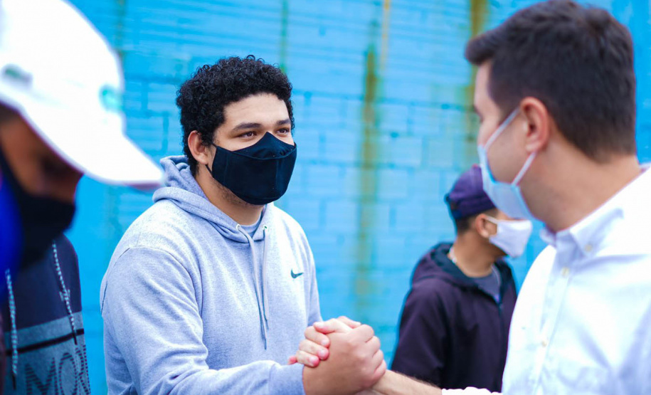 Começa nesta sexta-feira (29) uma grande campanha de mídia para divulgar o Cartão Futuro, programa do Governo do Paraná para incentivar a manutenção e a contratação de jovens aprendizes por empresas paranaenses. - Curitiba, 28/10/2021 - Foto: Guilherme Flores/Casa Civil