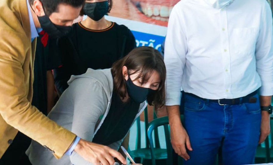 Começa nesta sexta-feira (29) uma grande campanha de mídia para divulgar o Cartão Futuro, programa do Governo do Paraná para incentivar a manutenção e a contratação de jovens aprendizes por empresas paranaenses. - Curitiba, 28/10/2021 - Foto: Guilherme Flores/Casa Civil