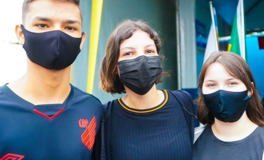 Começa nesta sexta-feira (29) uma grande campanha de mídia para divulgar o Cartão Futuro, programa do Governo do Paraná para incentivar a manutenção e a contratação de jovens aprendizes por empresas paranaenses. - Curitiba, 28/10/2021 - Foto: Guilherme Flores/Casa Civil