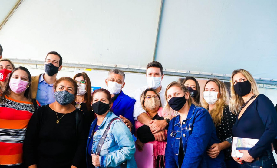 Começa nesta sexta-feira (29) uma grande campanha de mídia para divulgar o Cartão Futuro, programa do Governo do Paraná para incentivar a manutenção e a contratação de jovens aprendizes por empresas paranaenses. - Curitiba, 28/10/2021 - Foto: Guilherme Flores/Casa Civil