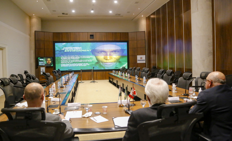 28.10.2021 - Vice Governador Darci Piana em reunião com representantes do Canadá.
Foto Gilson Abreu/AEN