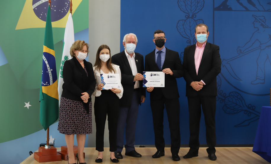 O vice governador Darci Piana e o o superintendente da Ciência, Tecnologia e Ensino Superior, Aldo Bona participam, nesta quinta-feira (28), da entrega do 34 Premio Paranaense de Ciencia e Tecnologia,  no Palacio Iguacu.   Curitiba, 28/10/2021 -  Foto: Geraldo Bubniak/AEN