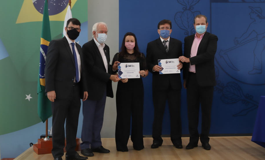 O vice governador Darci Piana e o o superintendente da Ciência, Tecnologia e Ensino Superior, Aldo Bona participam, nesta quinta-feira (28), da entrega do 34 Premio Paranaense de Ciencia e Tecnologia,  no Palacio Iguacu.   Curitiba, 28/10/2021 -  Foto: Geraldo Bubniak/AEN