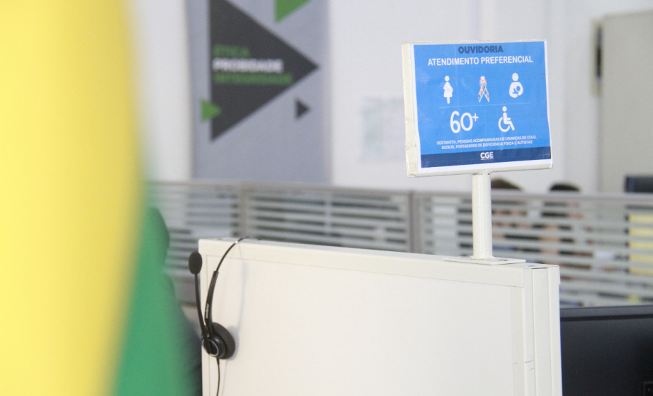 A Controladoria-Geral do Estado (CGE) completa oito anos de sua criação, neste sábado (30),
com estrutura consolidada para o combate à corrupção e para o assessoramento a uma gestão
ética e íntegra. O órgão começou com quase 40 pessoas e, a partir desta gestão passou a ser
fortalecido. Atualmente conta com 98 servidores, concursados ou comissionados, que passam
por capacitação constante para desempenharem suas funções. Foto: Gabrielly Pontes/CGE