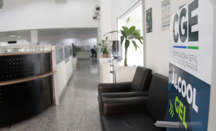 A Controladoria-Geral do Estado (CGE) completa oito anos de sua criação, neste sábado (30),
com estrutura consolidada para o combate à corrupção e para o assessoramento a uma gestão
ética e íntegra. O órgão começou com quase 40 pessoas e, a partir desta gestão passou a ser
fortalecido. Atualmente conta com 98 servidores, concursados ou comissionados, que passam
por capacitação constante para desempenharem suas funções. Foto: Gabrielly Pontes/CGE