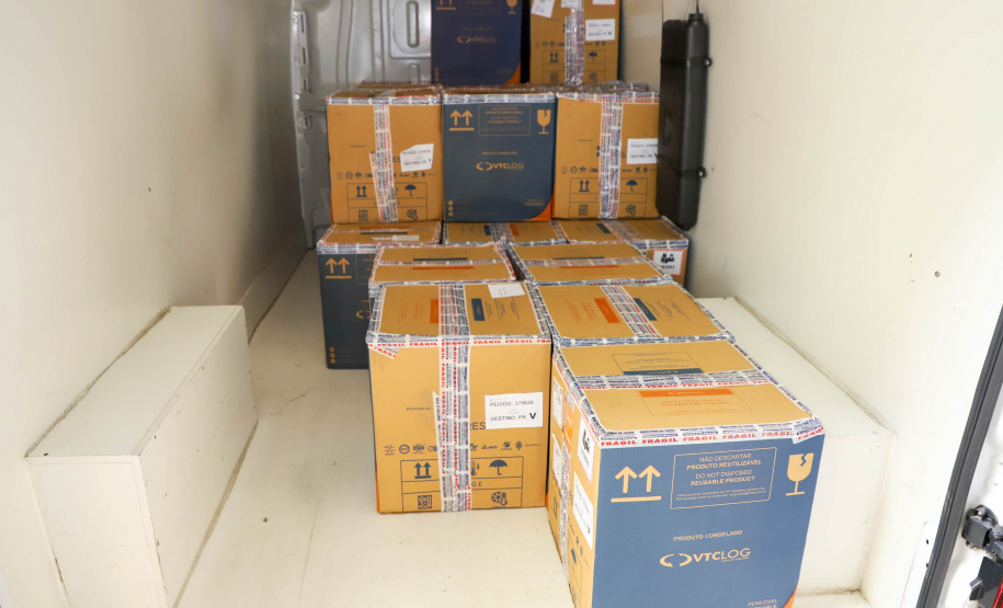 Vacinas Mais 193 mil vacinas da Pfizer chegaram ao Paraná nesta sexta-feira Foto: Ari Dias/AEN