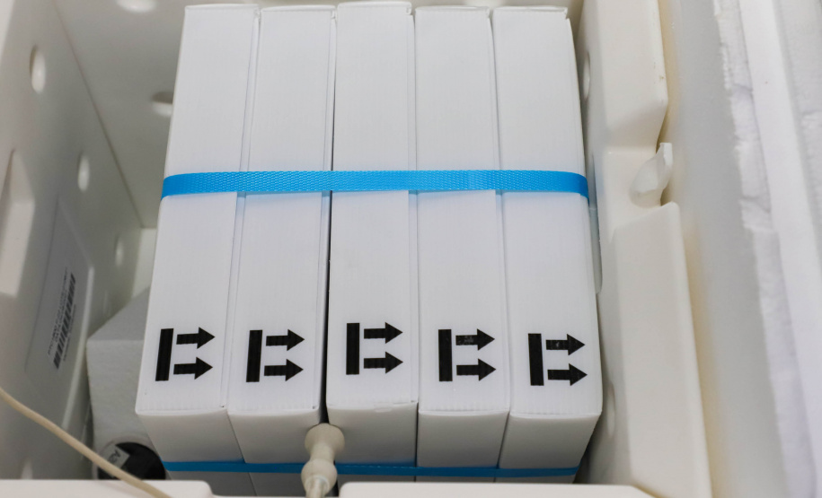 Vacinas Mais 193 mil vacinas da Pfizer chegaram ao Paraná nesta sexta-feira Foto: Ari Dias/AEN