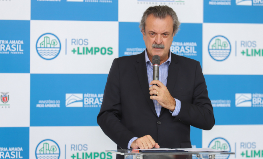 Solenidade de entrega de materiais para atendimento de emergencias para a Defesa Civil, na nesta sexta-feira (29), no Palacio Iguaçu em Curitiba.  Foto: Geraldo Bubniak/AEN