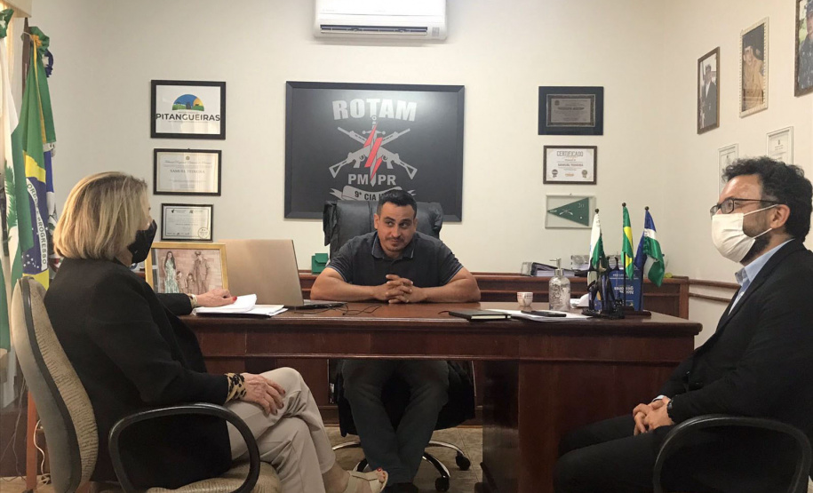 PITANGUEIRAS - O diretor-presidente da Fomento Paraná, Heraldo Neves, e os assessores Jonny Stica e Emilia Belinati, em reuniões com prefeitos dessas 7 cidades durante rodada de prospecção de parcerias pelo norte do estado. - Curitiba, 29/10/2021 - Foto: Fomento Paraná