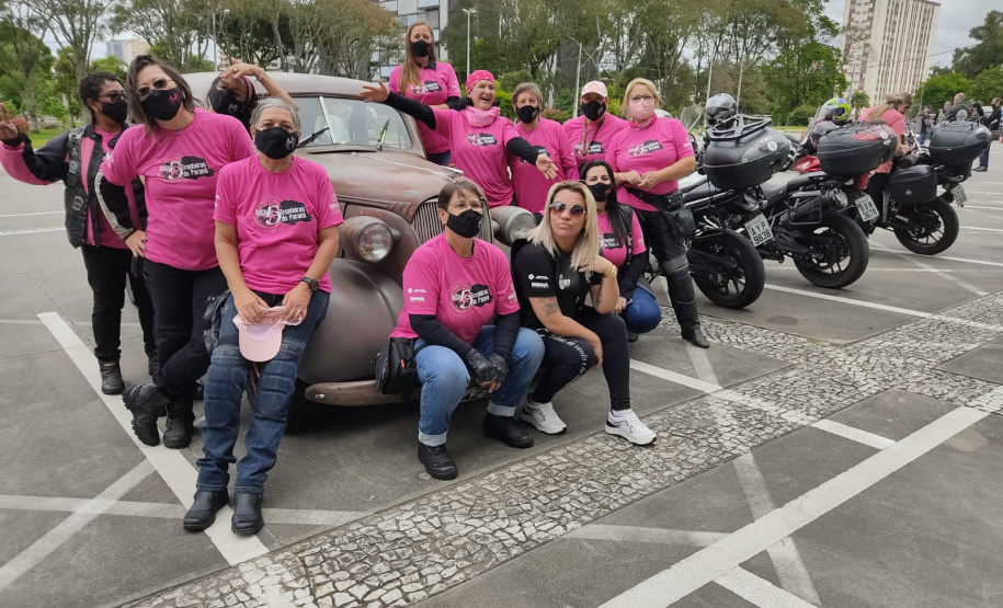 Expedição Filhas do Paraná volta a Curitiba após 2.800 km divulgando o Outubro Rosa

. Foto: Alessandro Vieira/SEDEST