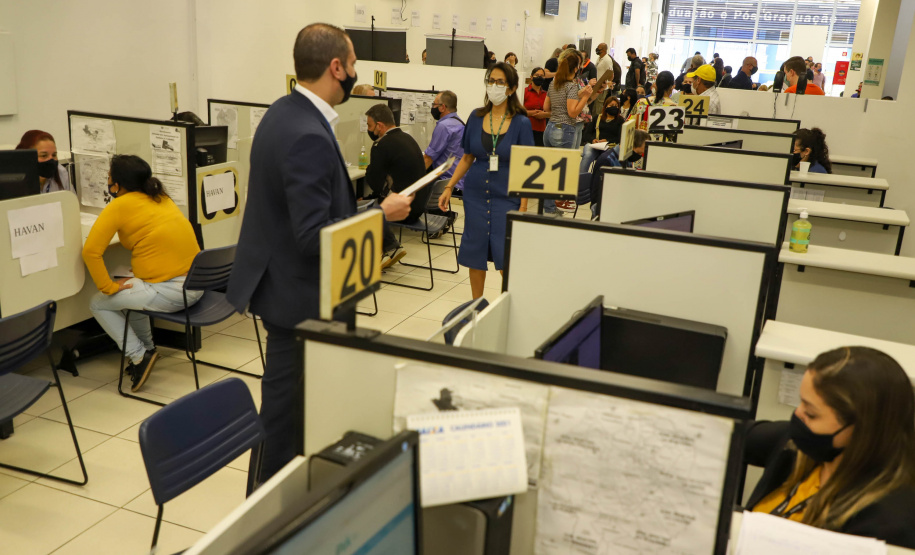 Agencia do Trabalhador . Fotos:Ari Dias/AEN.