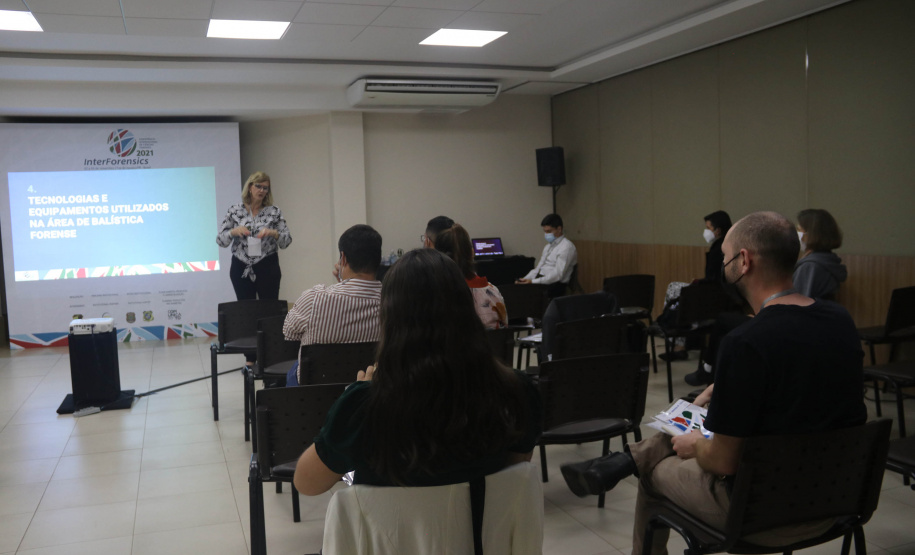 Peritos forenses do Brasil e exterior trocam experiências em minicursos da InterForensics 2021, em Foz do Iguaçu - Foz do Iguaçu, 02/11/2021 - Foto: SESP-PR