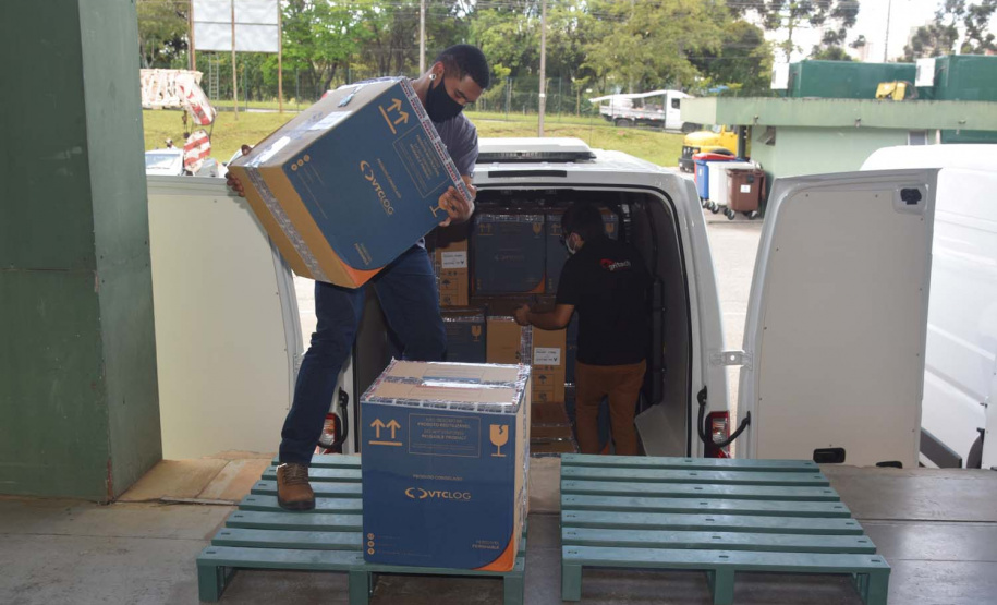 Estado recebe novas doses de vacinas contra a Covid-19 para adolescentes . Foto: Américo Antonio/SESA