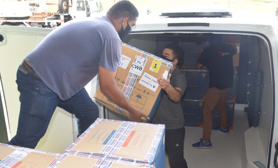 Estado recebe novas doses de vacinas contra a Covid-19 para adolescentes . Foto: Américo Antonio/SESA