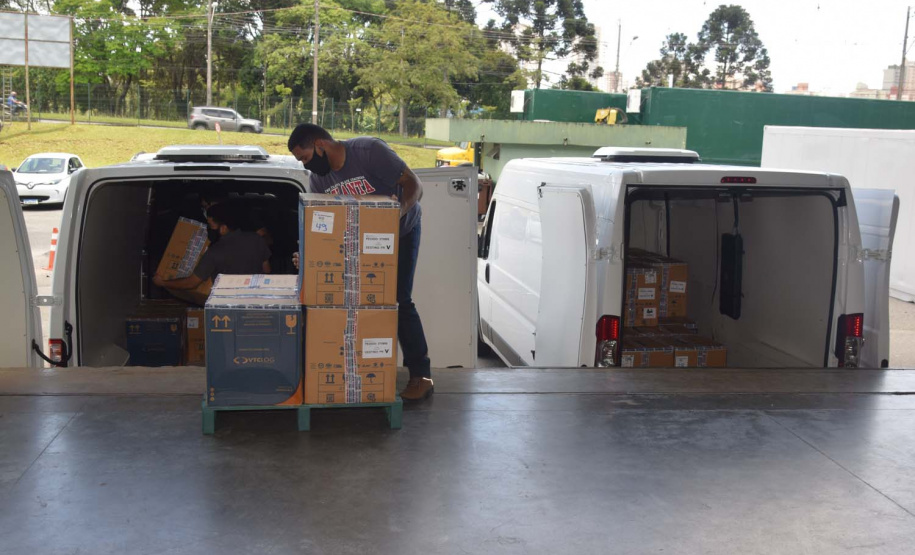 Estado recebe novas doses de vacinas contra a Covid-19 para adolescentes . Foto: Américo Antonio/SESA