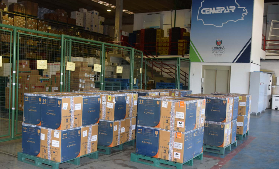 Estado recebe novas doses de vacinas contra a Covid-19 para adolescentes . Foto: Américo Antonio/SESA