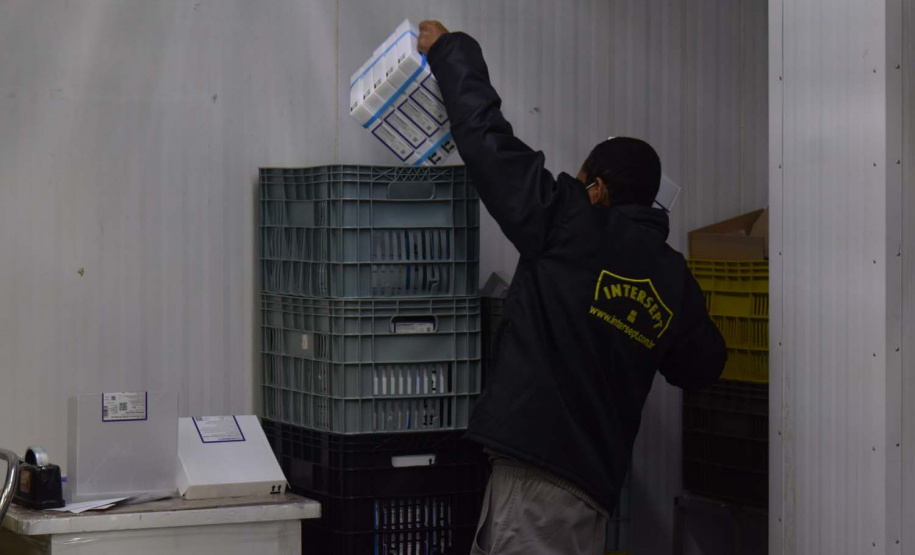 Estado recebe novas doses de vacinas contra a Covid-19 para adolescentes . Foto: Américo Antonio/SESA