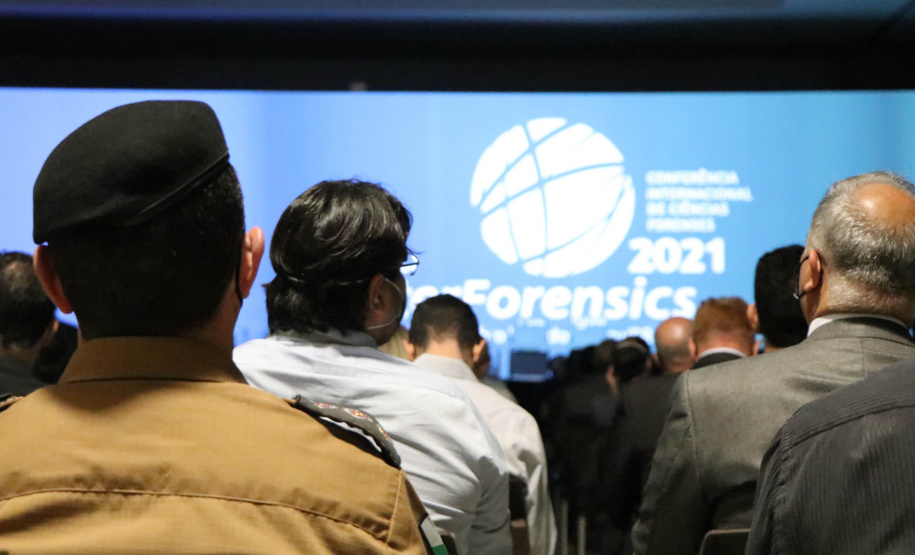 Nesta quarta-feira (03/11), em Foz do Iguaçu, região oeste do Paraná, foi aberto oficialmente o InterForensics, maior evento de Ciências Forenses da América Latina, que reúne, em um único lugar, renomados nomes nacionais e internacionais das mais diversas áreas deste setor. - Foz do Iguaçu, -3/11/2021 - Foto: SESP_PR