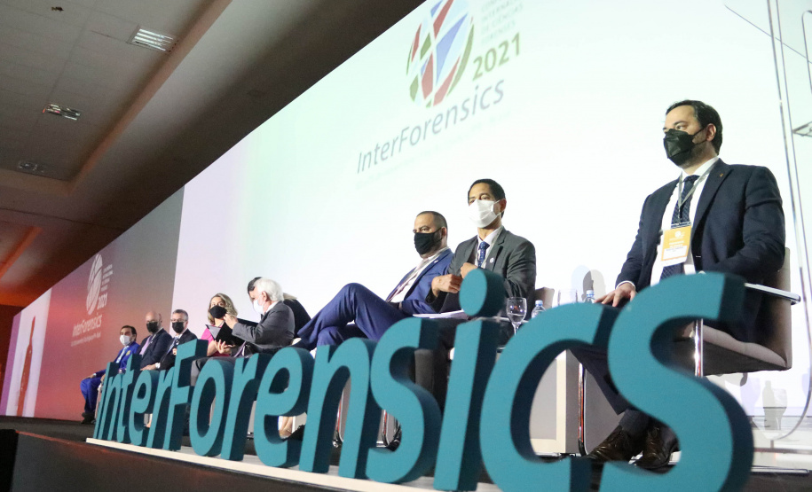 Nesta quarta-feira (03/11), em Foz do Iguaçu, região oeste do Paraná, foi aberto oficialmente o InterForensics, maior evento de Ciências Forenses da América Latina, que reúne, em um único lugar, renomados nomes nacionais e internacionais das mais diversas áreas deste setor. - Foz do Iguaçu, -3/11/2021 - Foto: SESP_PR