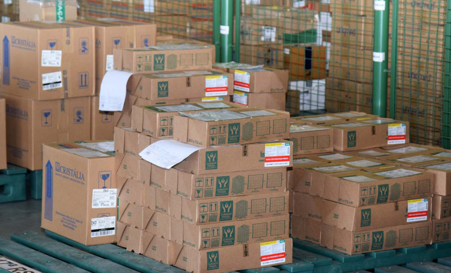 Saúde inicia nova distribuição de mais 671 mil doses aos municípios. Foto: Américo Antonio/SESA