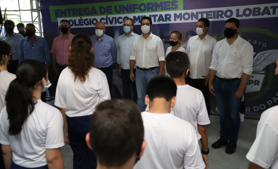 Com foco na melhoria da qualidade de vida da população, o governador Carlos Massa Ratinho Junior confirmou nesta quarta-feira (03), em Cornélio Procópio, investimentos nas áreas da saúde e educação para 21 municípios do Norte e Norte Pioneiro, que integram a 18ª Regional da Saúde.  Foto: Aristeu Dias/AEN