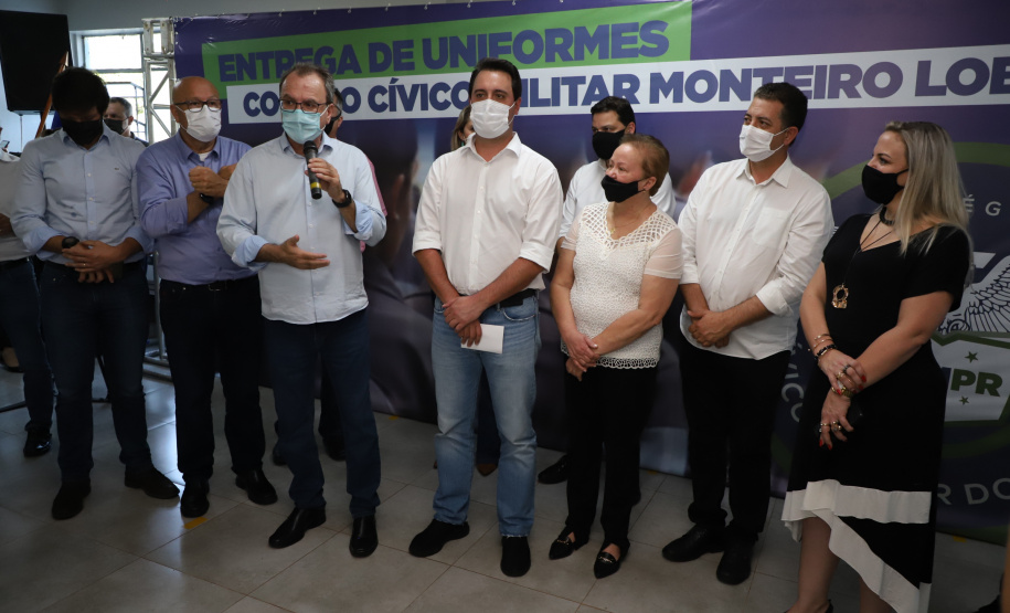 Com foco na melhoria da qualidade de vida da população, o governador Carlos Massa Ratinho Junior confirmou nesta quarta-feira (03), em Cornélio Procópio, investimentos nas áreas da saúde e educação para 21 municípios do Norte e Norte Pioneiro, que integram a 18ª Regional da Saúde.  Foto: Aristeu Dias/AEN