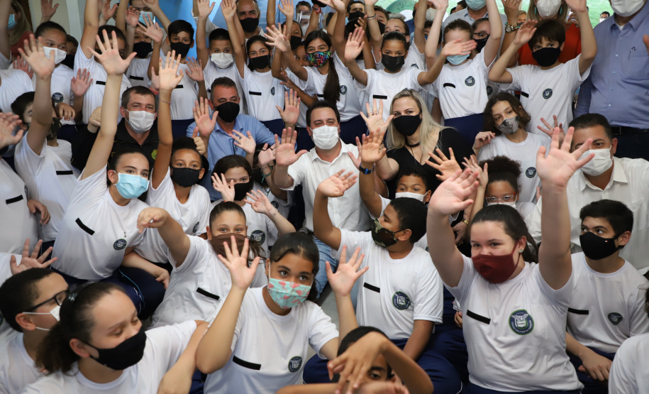 Com foco na melhoria da qualidade de vida da população, o governador Carlos Massa Ratinho Junior confirmou nesta quarta-feira (03), em Cornélio Procópio, investimentos nas áreas da saúde e educação para 21 municípios do Norte e Norte Pioneiro, que integram a 18ª Regional da Saúde.  Foto: Aristeu Dias/AEN