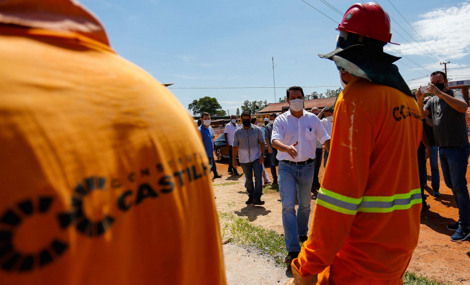 As obras de modernização do Trevo Gauchão, em Umuarama, chegaram a um terço de execução. O governador Carlos Massa Ratinho Junior vistoriou nesta quinta-feira (04) o projeto que vai resolver um dos principais gargalos logísticos do Noroeste paranaense. Foto: Jonathan Campos/AEN