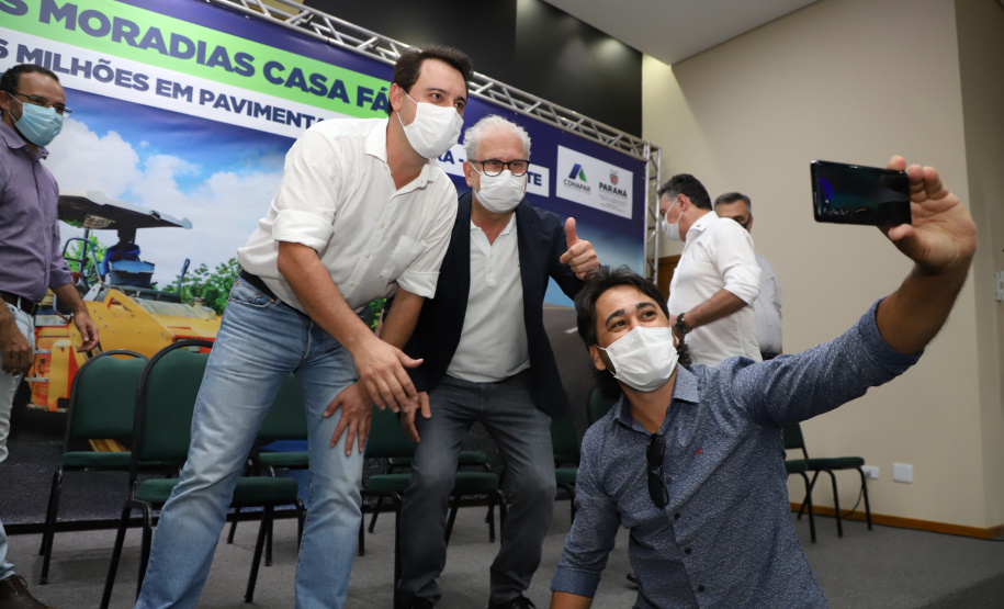 O governador Carlos Massa Ratinho Junior confirmou nesta quinta-feira (04) uma série de investimentos para Cianorte, na Região Noroeste. Foto: Ari Dias/AEN