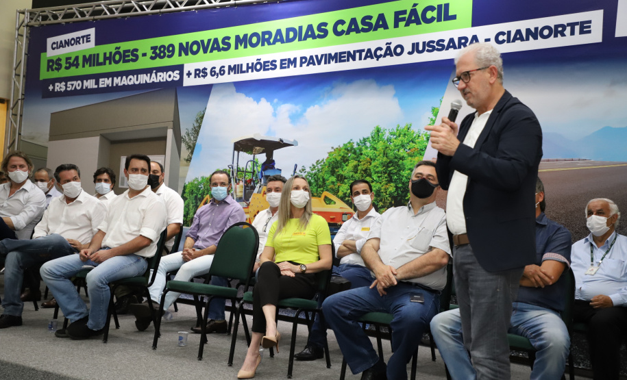 O governador Carlos Massa Ratinho Junior confirmou nesta quinta-feira (04) uma série de investimentos para Cianorte, na Região Noroeste. Foto: Ari Dias/AEN