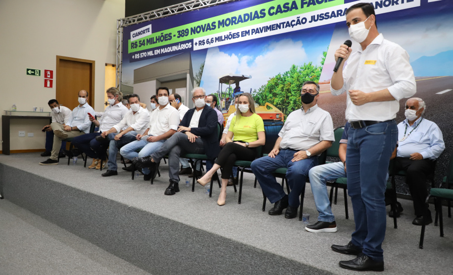 O governador Carlos Massa Ratinho Junior confirmou nesta quinta-feira (04) uma série de investimentos para Cianorte, na Região Noroeste. Foto: Ari Dias/AEN