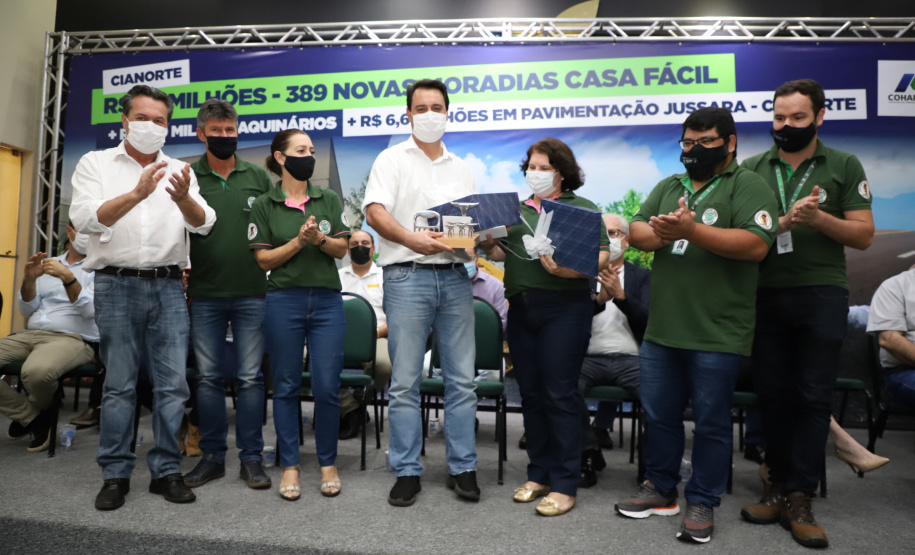 O governador Carlos Massa Ratinho Junior confirmou nesta quinta-feira (04) uma série de investimentos para Cianorte, na Região Noroeste. Foto: Ari Dias/AEN