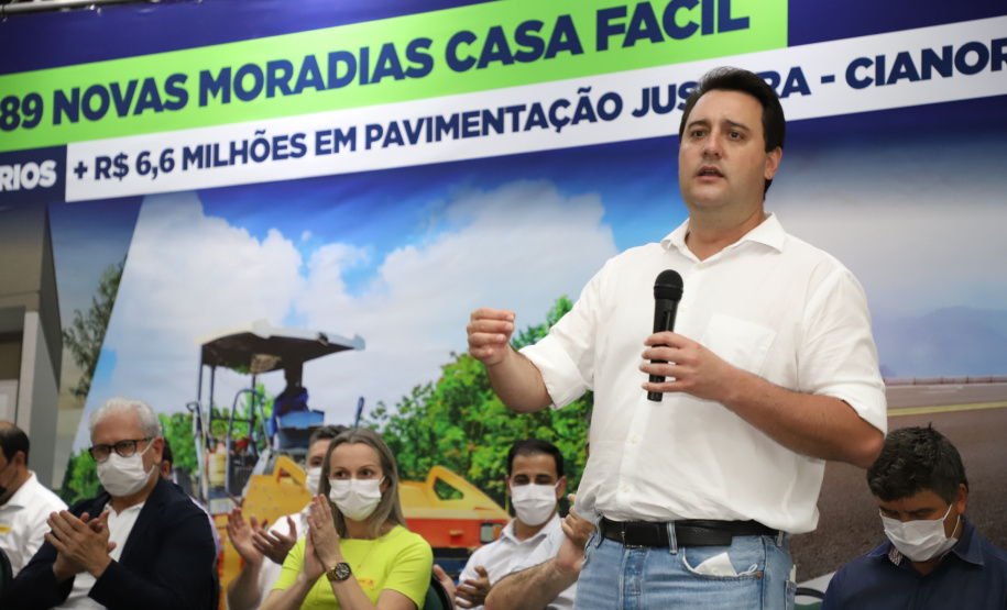 O governador Carlos Massa Ratinho Junior confirmou nesta quinta-feira (04) uma série de investimentos para Cianorte, na Região Noroeste. Foto: Ari Dias/AEN