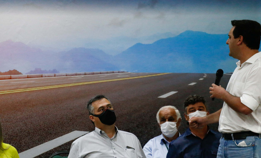 O governador Carlos Massa Ratinho Junior confirmou nesta quinta-feira (04) uma série de investimentos para Cianorte, na Região Noroeste. Foto: Jonathan Campos/AEN