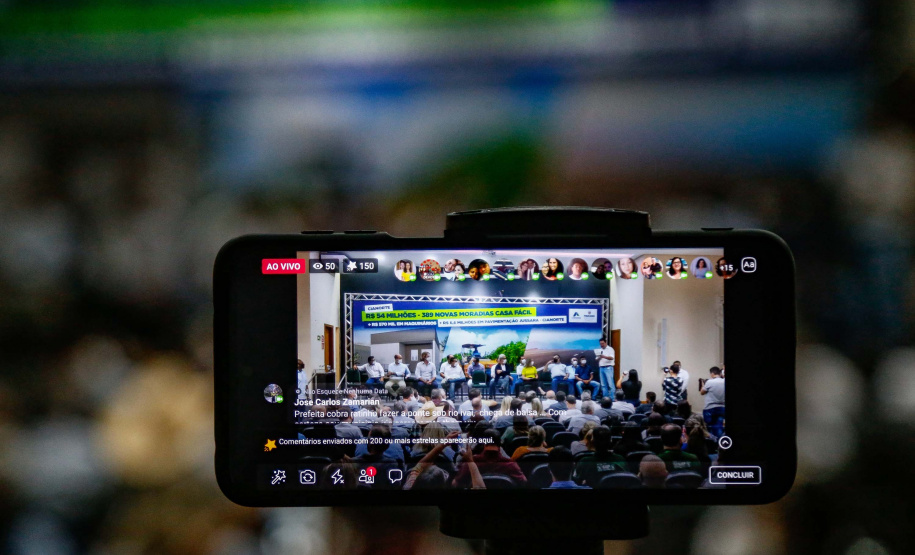 O governador Carlos Massa Ratinho Junior confirmou nesta quinta-feira (04) uma série de investimentos para Cianorte, na Região Noroeste. Foto: Jonathan Campos/AEN