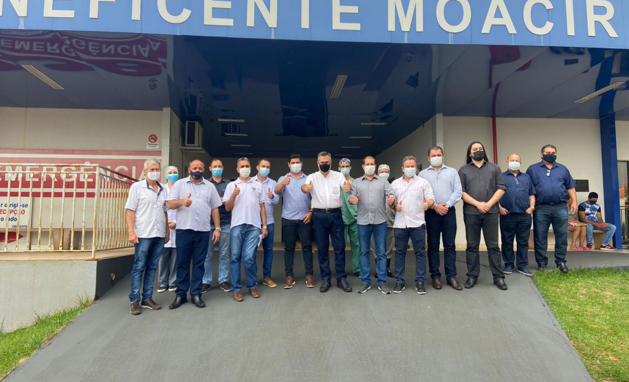 O secretário de Estado da Saúde, Beto Preto, assinou nesta sexta-feira (5) a autorização para o aumento no repasse de custeio ao Hospital Moacir Micheletto, em Assis Chateaubriand, logo após a visita na unidade. - Assis Chateaubriand, 05/11/2021 - Foto: Andressa Desyreé / Sesa