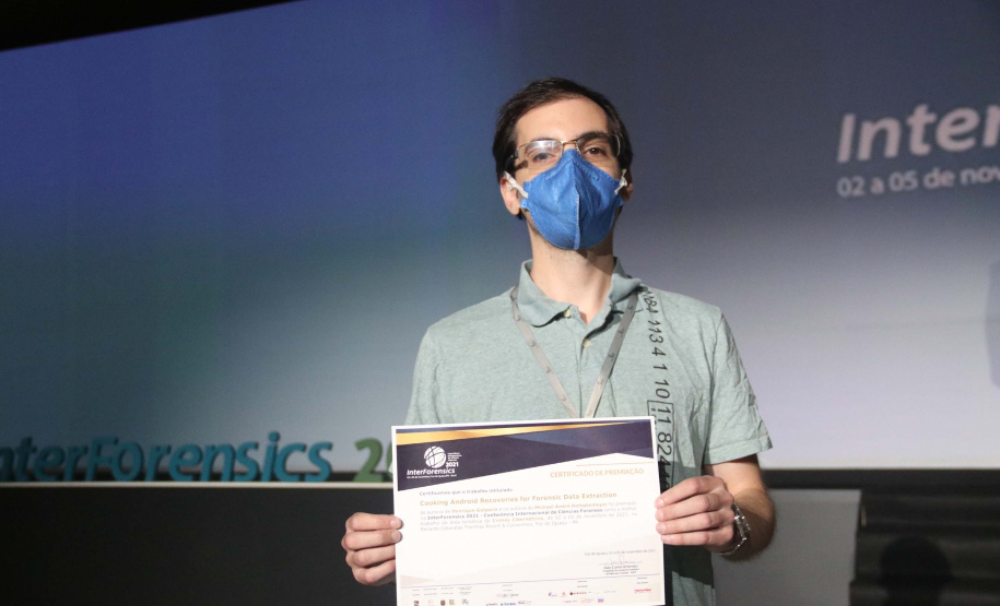 Polícia Científica do Paraná ganha prêmio na categoria Crimes Cibernéticos no Interforensics 2021. Foto: SESP