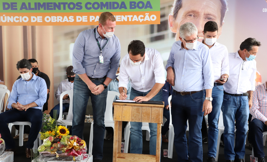 A unidade da Ceasa Paraná de  Londrina passa pela maior reforma desde a sua inauguração, em 1982, com diferentes intervenções para ampliar a capacidade e funcionalidade do local