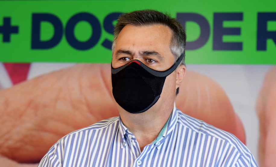 O Paraná recebeu nesta segunda-feira (8) mais 161.460 imunizantes da Pfizer/BioNTech. A nova remessa ainda aguarda a divulgação do informe técnico do Governo Federal e, por isso, ainda não tem público-alvo definido. - Curitiba, 08/11/2021 - Foto: Américo Antonio/SESA