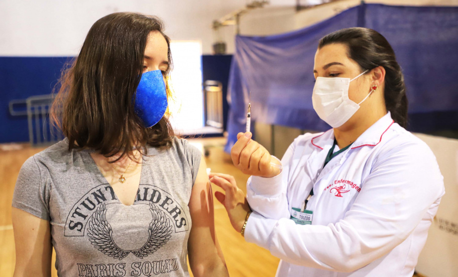 Paraná ultrapassa 80% da população adulta completamente vacinada contra a Covid-19 . Foto: José Fernando Ogura/AEN