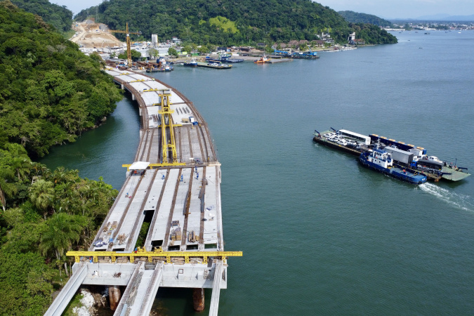 Ponte de Guaratuba atinge 85% e governo confirma data de inauguração