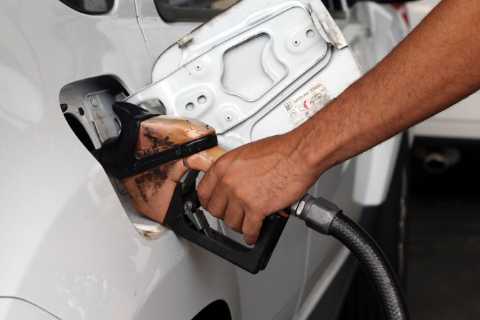 Operação do Ipem reprova 28 bombas de combustíveis no Litoral